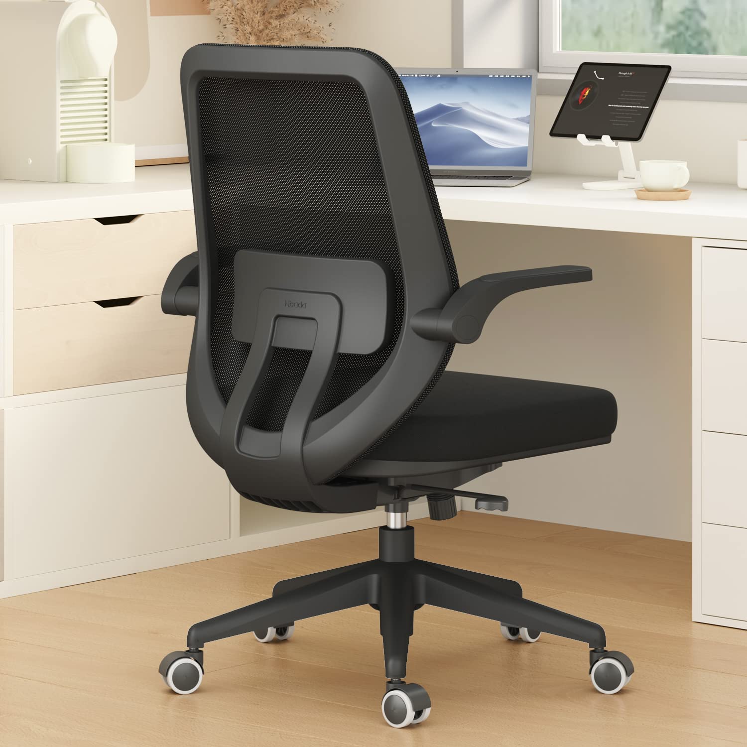 Hbada Office Chair Task Desk Chair Swivel Home Comfort Chairs with Flip-up Arms and Adjustable Height
